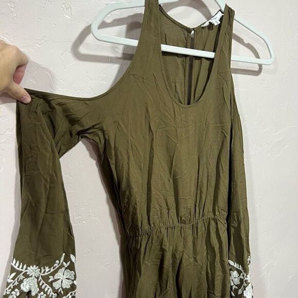 Love Tree Open Shoulder Long Sleeve Romper - Picture 2 of 7